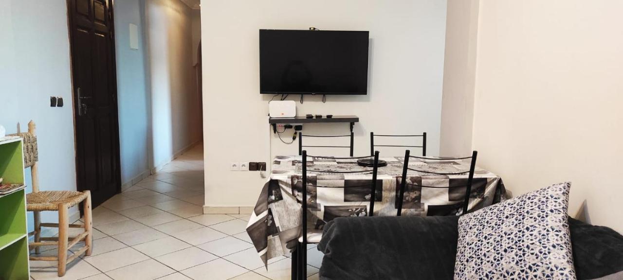 Bright Air Conditioned Apartment Near City Center Marrakesh Exterior photo